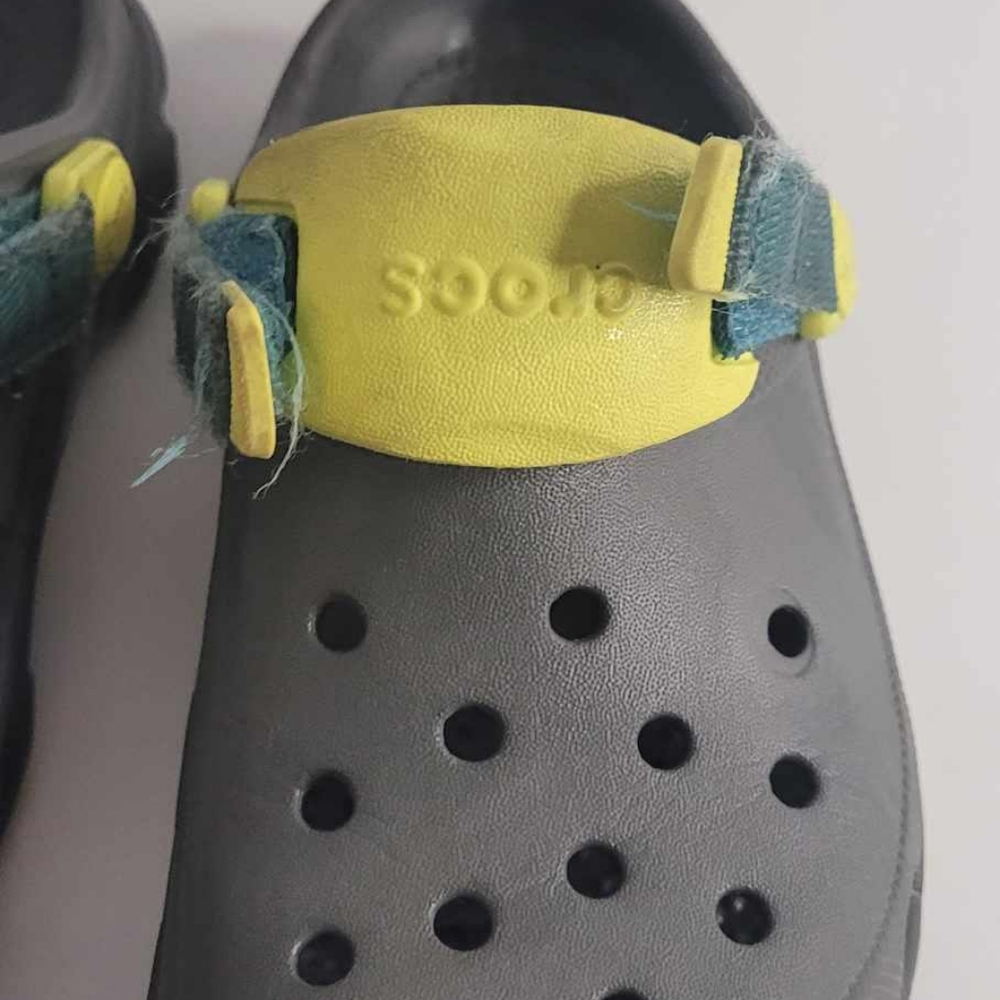 Boys crocs